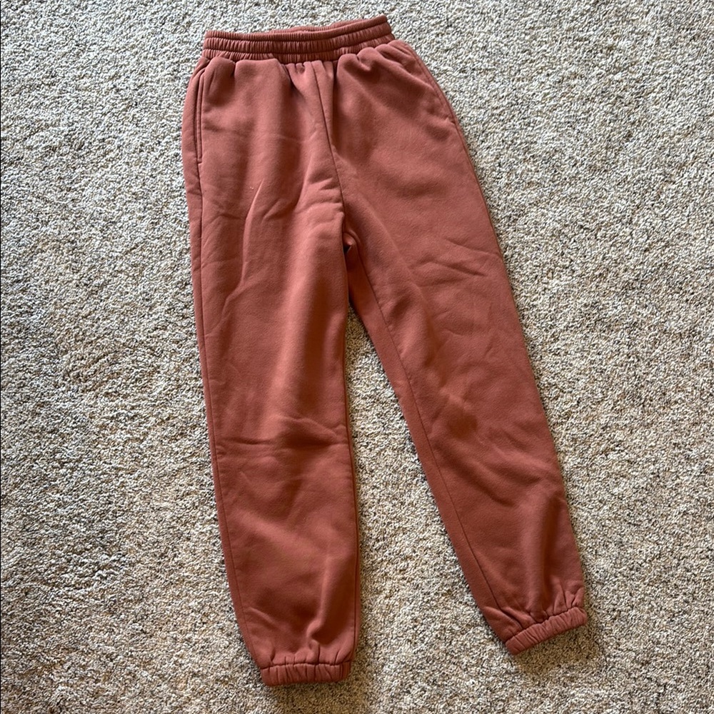 Cozy women’s Jogger Pants in Burnt orange/brown